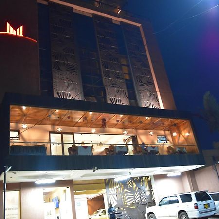 Millennium Terrace Hotel คัมพาลา ภายนอก รูปภาพ