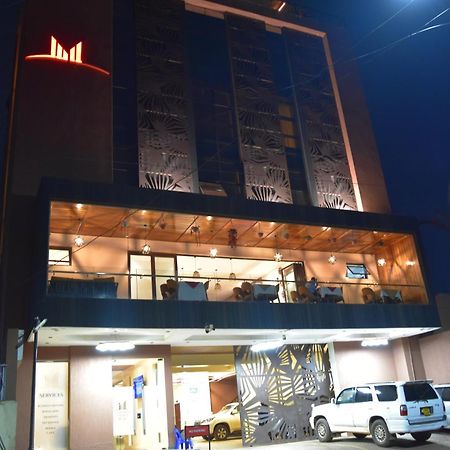 Millennium Terrace Hotel คัมพาลา ภายนอก รูปภาพ