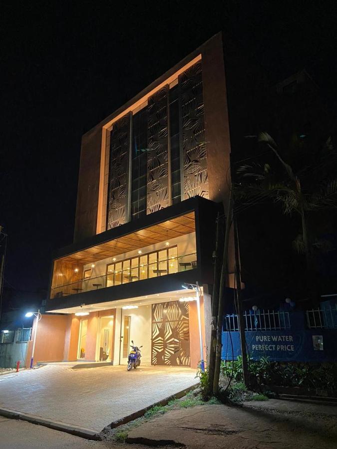 Millennium Terrace Hotel คัมพาลา ภายนอก รูปภาพ