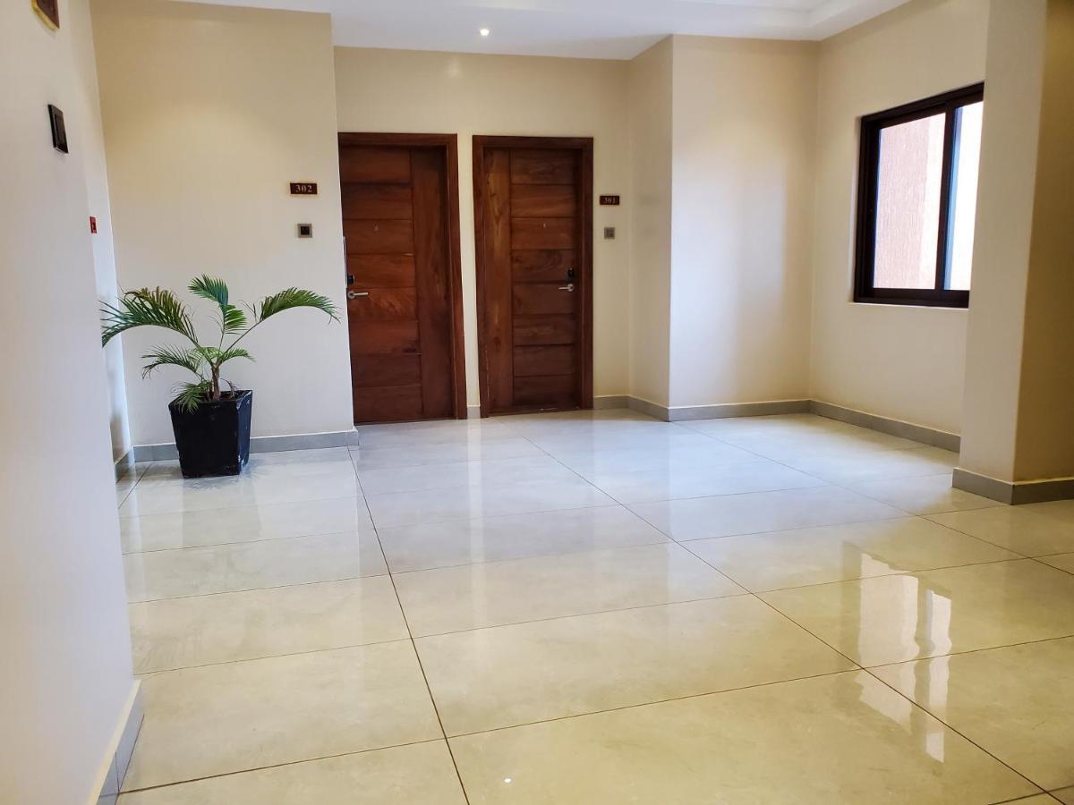 Millennium Terrace Hotel คัมพาลา ภายนอก รูปภาพ