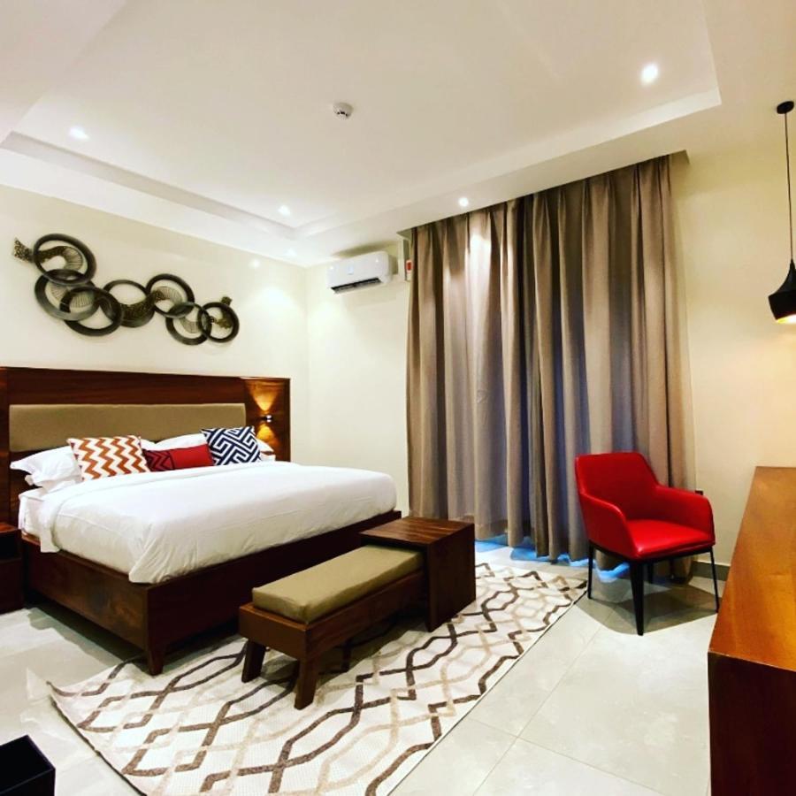 Millennium Terrace Hotel คัมพาลา ภายนอก รูปภาพ