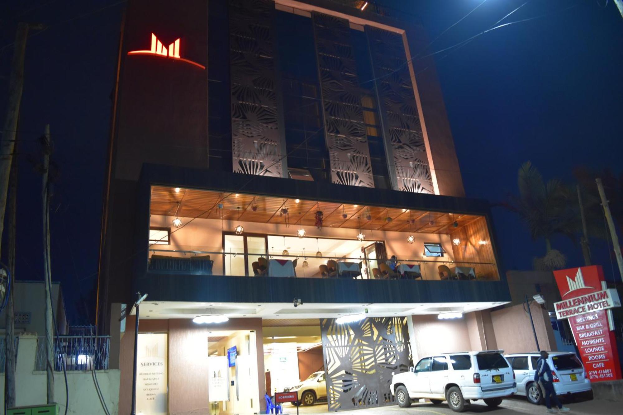 Millennium Terrace Hotel คัมพาลา ภายนอก รูปภาพ